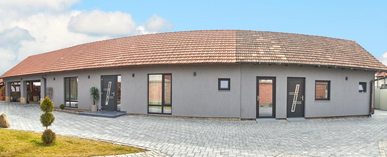Apartament Travel La Casa Piano House,Cu Parcare Alba Iulia Zewnętrze zdjęcie